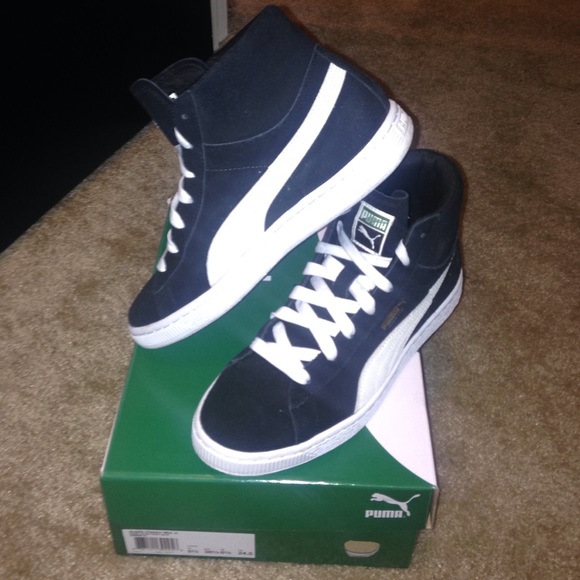 Black, white, and cream Mid Suede Puma