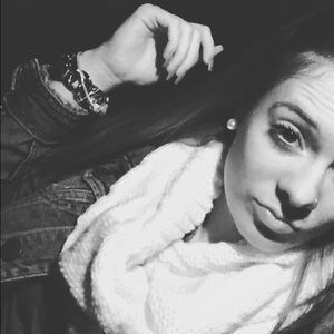 Meet your Posher, Lexi