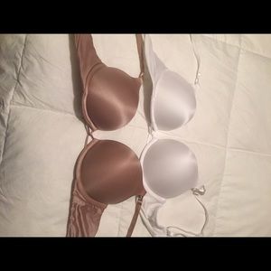 Like new VS bombshell bras