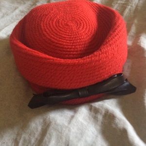 Red woven black bow hat