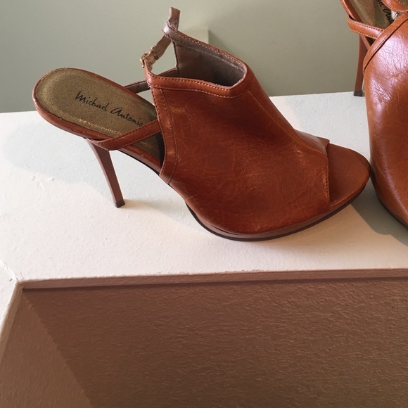 Michael Antonio tan leather heels.