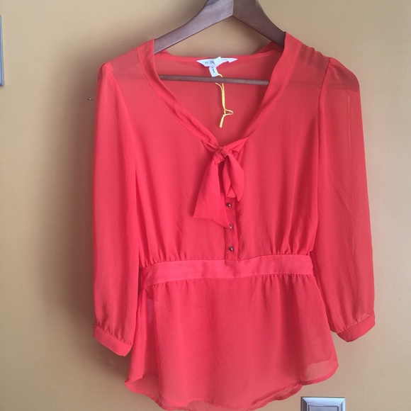 NWOT BCBG Red sheer blouse w tie & 3/4 sleeves