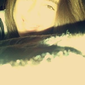 Meet your Posher, Alexia