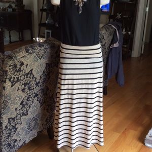 Skirt💢SOLD IN BUNDLE💢