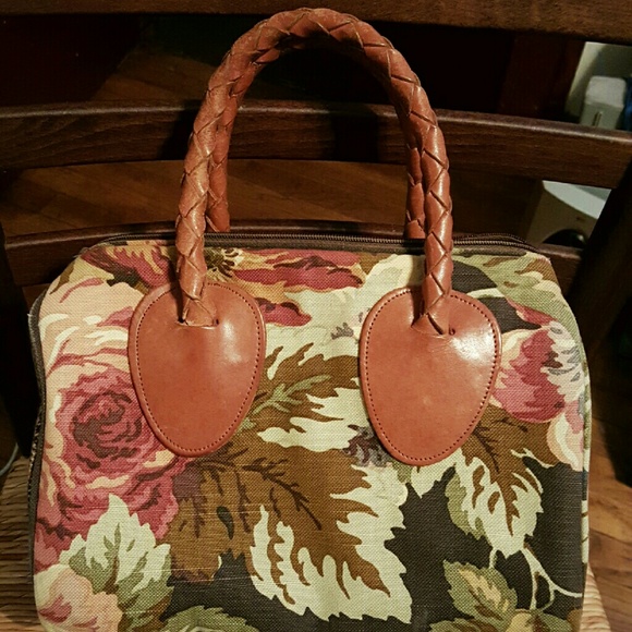 Purse - Picture 3 of 4