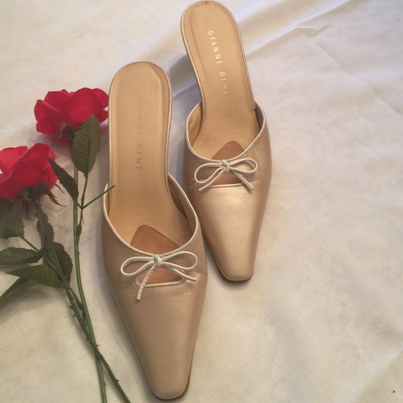 Gianni Bini Sandals