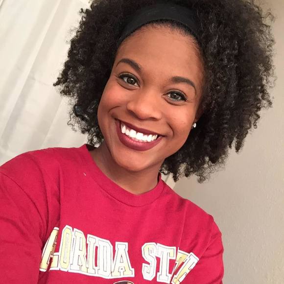 Meet your Posher, Leah - Picture 1 of 1