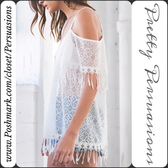 SOLD 🌻NWT White Lace & Fringe Cold Shoulder Top - Picture 2 of 4
