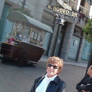 Meet your Posher, Becky