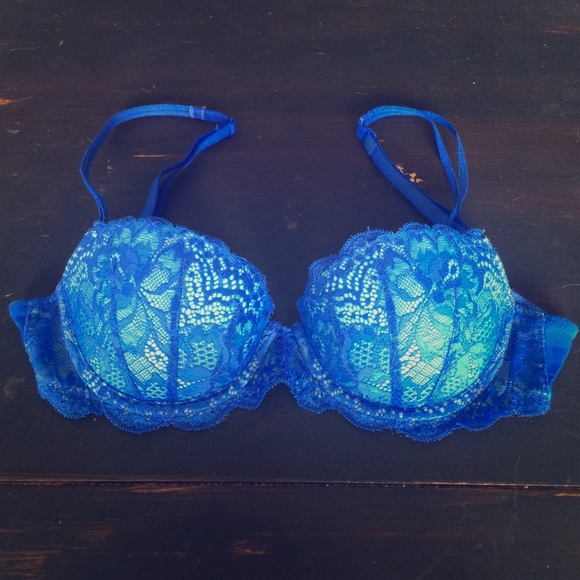 VS PINK 32B push-up bra