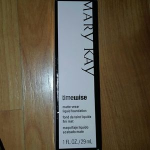 Timewise Liquid Foundation - Beige 4