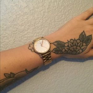 Small Kensington rose gold watch.