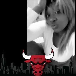 Meet your Posher, Monique