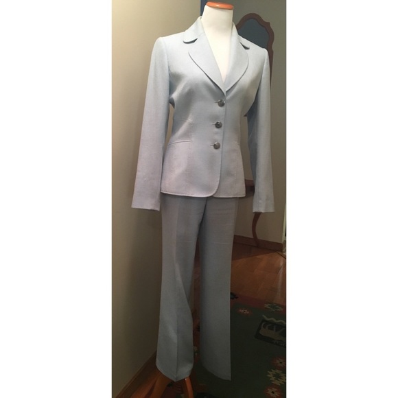 Tahari Pant Suit