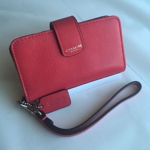 Hot Pink Coach Wallet iPhone 5/5S Case