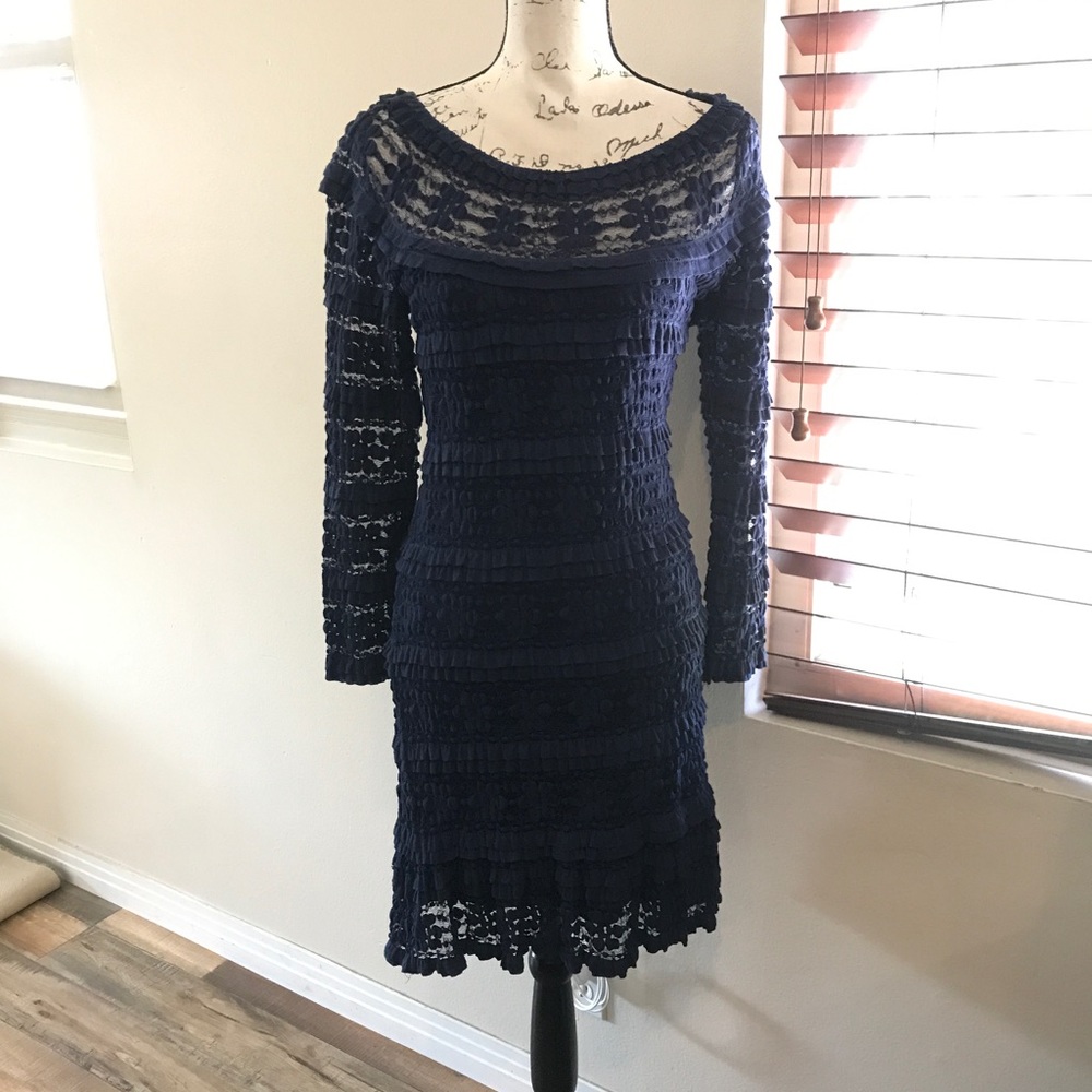 Beautiful scoop neck blue stretch lace dress.