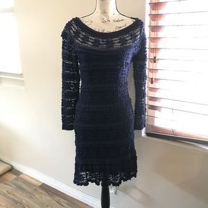 Beautiful scoop neck blue stretch lace dress.