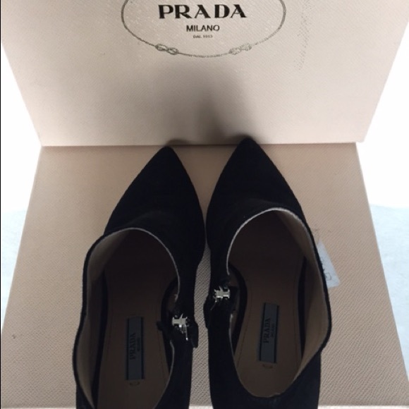 Prada Black Suede Pointed Toe Ankle Boot 8.5/38.5 - Picture 4 of 4