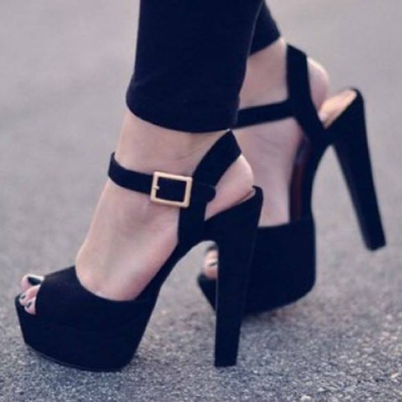 Steve Madden Shoes - ONE DAY SALE‼️🆕 Black Suede Platform Sandals