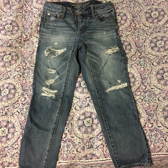 American Eagle Outfitters boyfriend jeans
