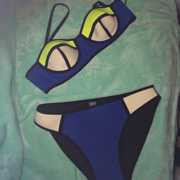 triangl swimwear Other - Neoprene bikini