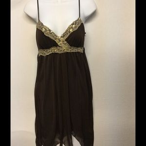 GOLD LACE TRIM DRESS