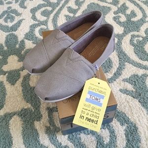 TOMS