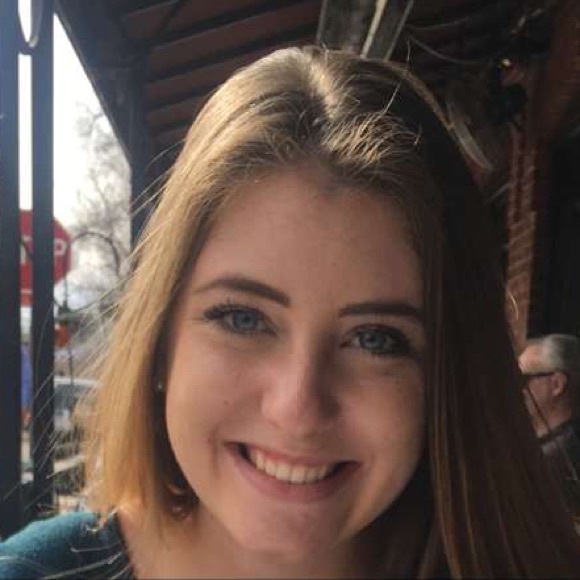 Meet your Posher, Anna - Picture 1 of 1