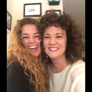 Meet your Posher, Holly