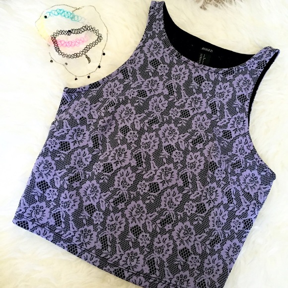 American Apparel Tops - 🌛 Lavender Lace Printed Cropped Tank Top 🌜