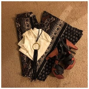 Novella Royale Black Daisy Janis Bells