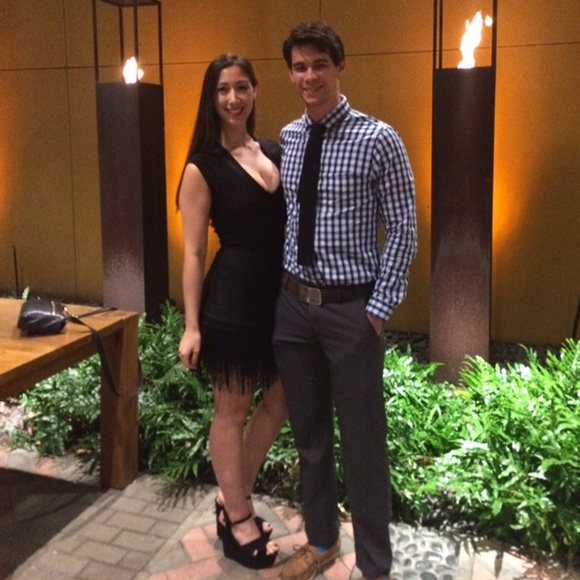 French Connection La Belle Cap Sleeve V Neck Dress - Picture 4 of 4