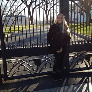 Meet your Posher, Elizabeth