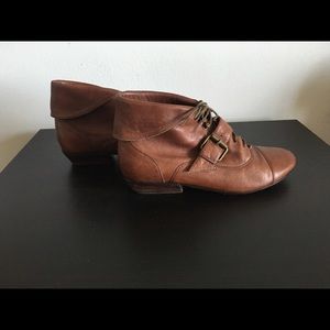Women's Dolce Vita Brown Leather Booties