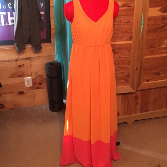 Forever 21 Dresses & Skirts - Forever 21 maxi dress