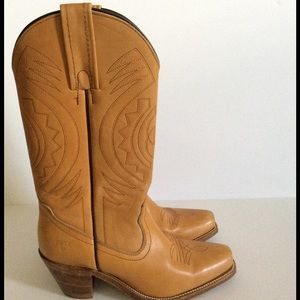 Vintage frye cowboy boot