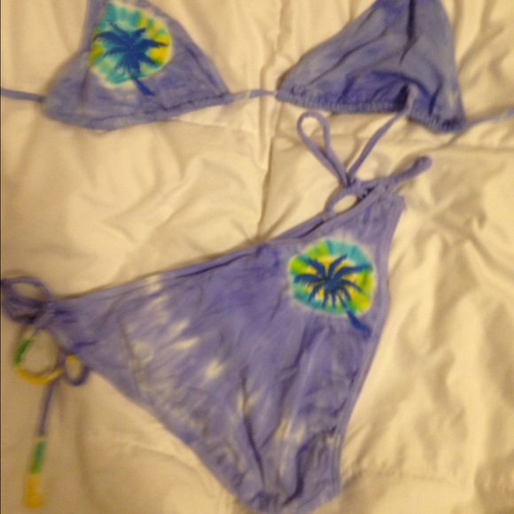 String Bikini - Picture 2 of 2