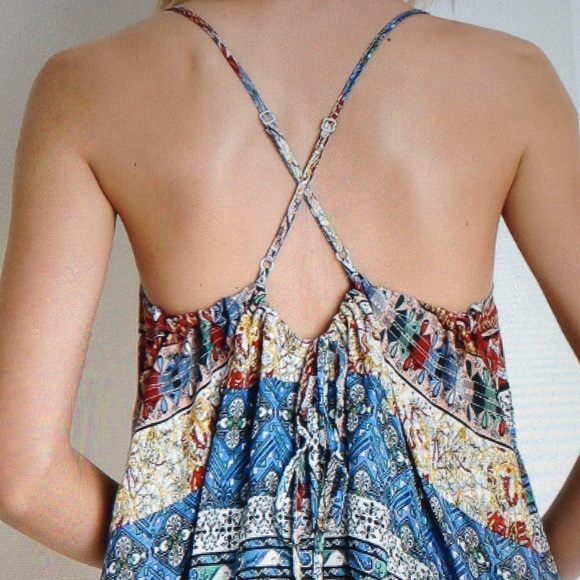 THIS DRESS COMES WITH GREEN TASSEL - Picture 2 of 4