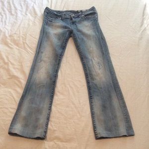 Light wash miss me jeans.