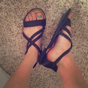 Super cute strappy black sandal flats