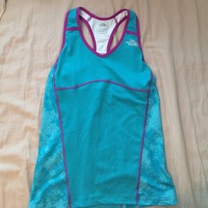 NWOT! North Face Tank w/ build in bra exercise top