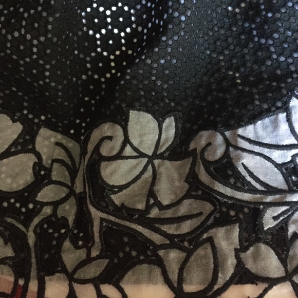 Bcbg maxazria eyelet lace dress⬇️⬇️⬇️⬇️⬇️⬇️ - Picture 3 of 4