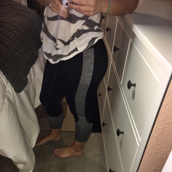 **HOLD** Forever 21 Workout pants!!