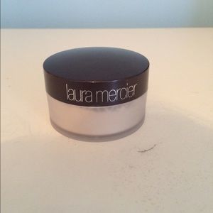 Laura mercier translucent setting powder