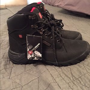 SWISS Brsnd boots. 8.5