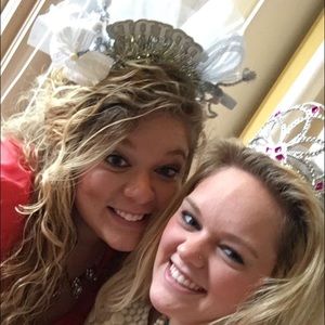 Meet your Posher, Olivia