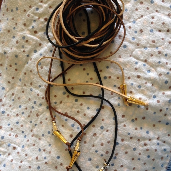 AMERICAN APPAREL LASSO NECKLACES