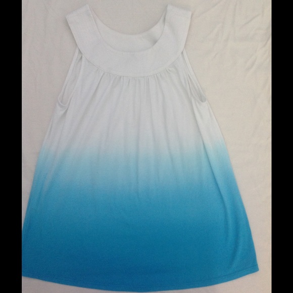Express ombré top, never worn! Size xs super cute!