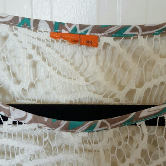 BCBGeneration Patterned, Lace Blouse - Picture 3 of 4
