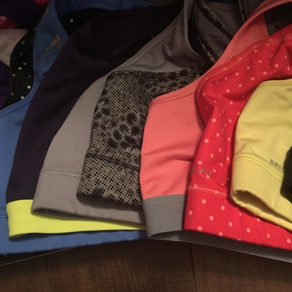 Nike Sports Bra Collection - Picture 3 of 4